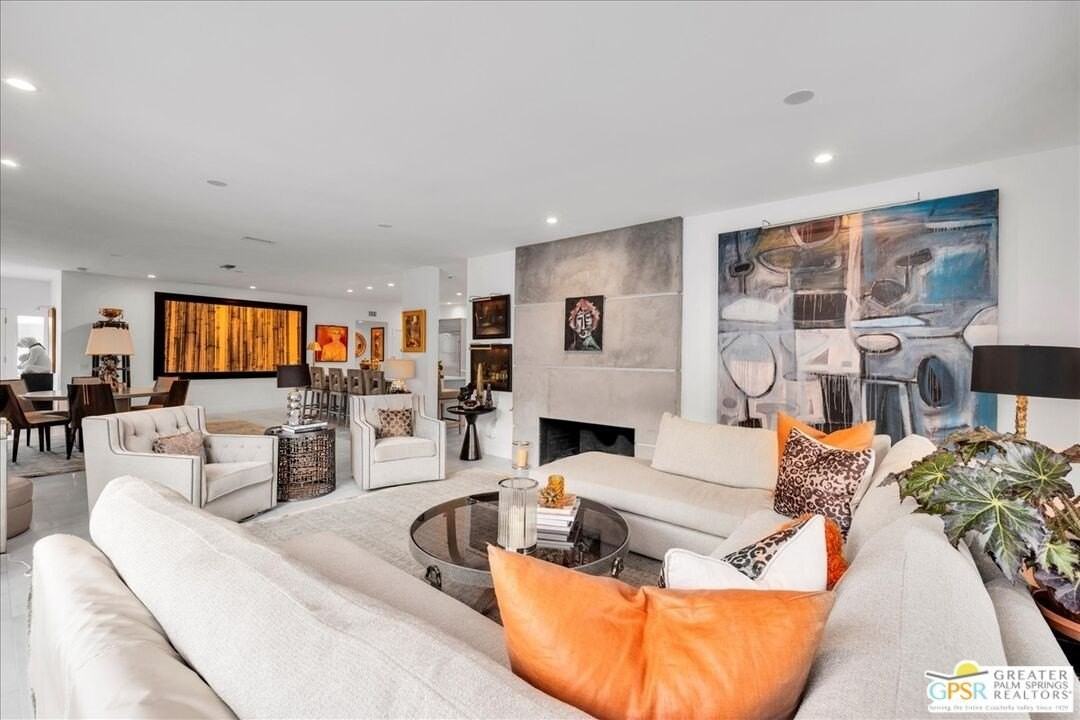 605 E Sierra Way - Photo 7 of 36