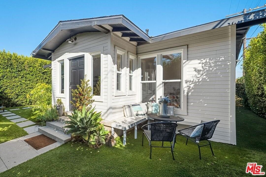 2012 Linden Ave - Photo 2 of 24