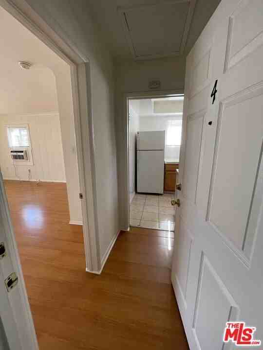 14721 Sylvan St Apt 4 #4 - Photo 2 of 13