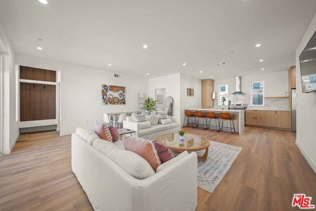 13692 Erwin St Unit A #A - Photo 3 of 47