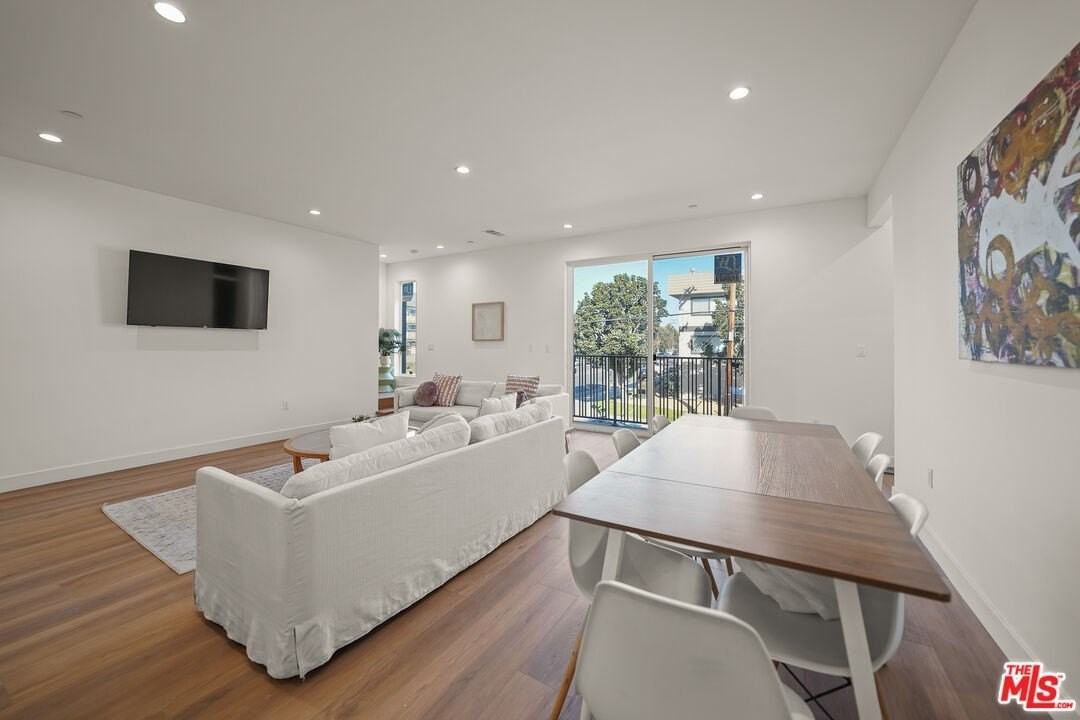 13692 Erwin St Unit A #A - Photo 6 of 47