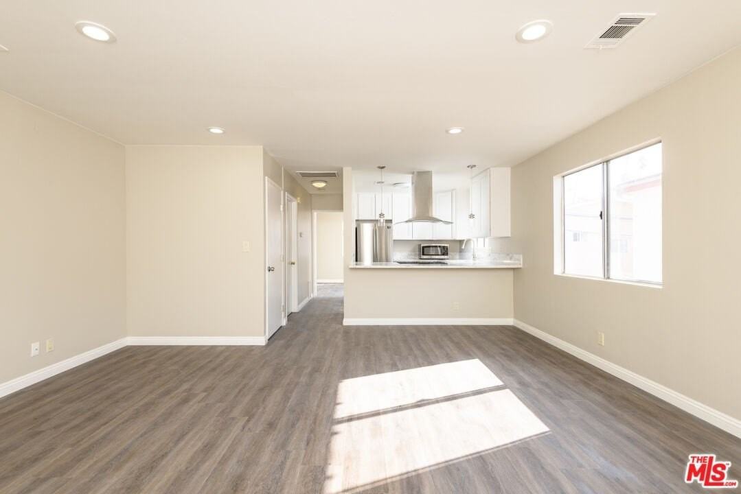 1522 N Harvard Blvd Unit 4 #4 - Photo 4 of 9