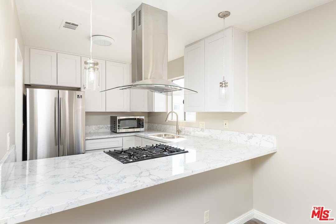 1522 N Harvard Blvd Unit 4 #4 - Photo 5 of 9