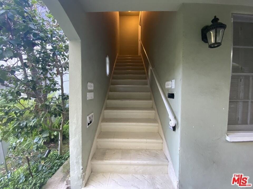 10559 1/2 Ashton Ave - Photo 3 of 22