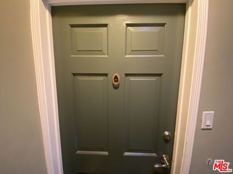 10559 1/2 Ashton Ave - Photo 4 of 22