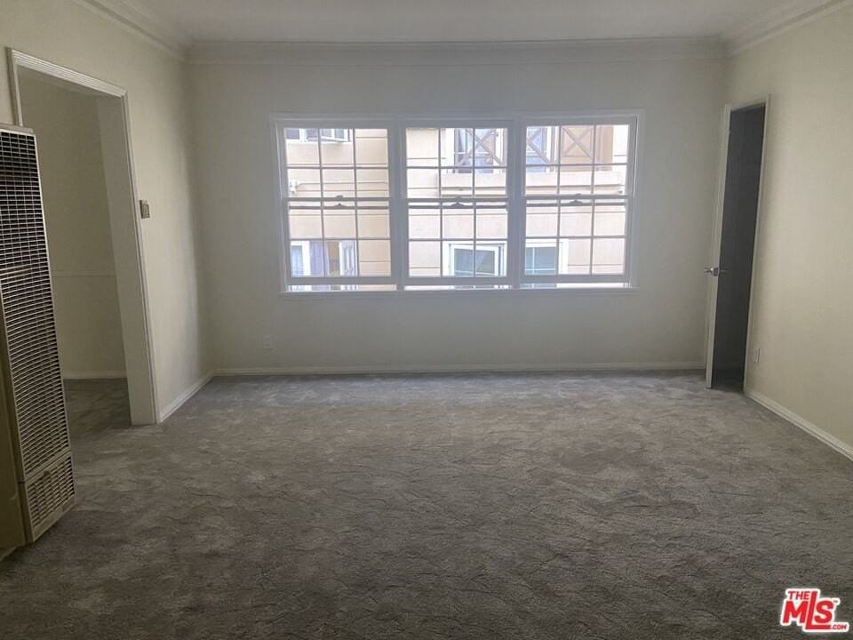 10559 1/2 Ashton Ave - Photo 5 of 22