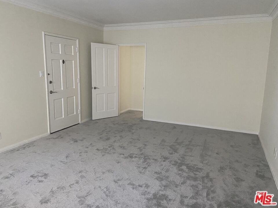 10559 1/2 Ashton Ave - Photo 6 of 22