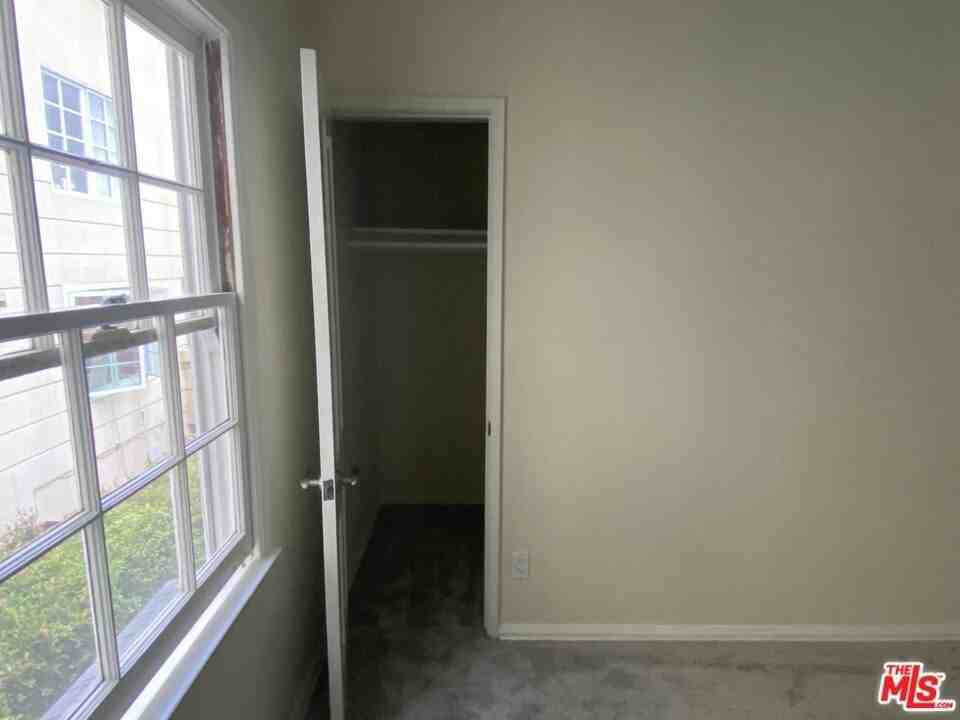 10559 1/2 Ashton Ave - Photo 7 of 22