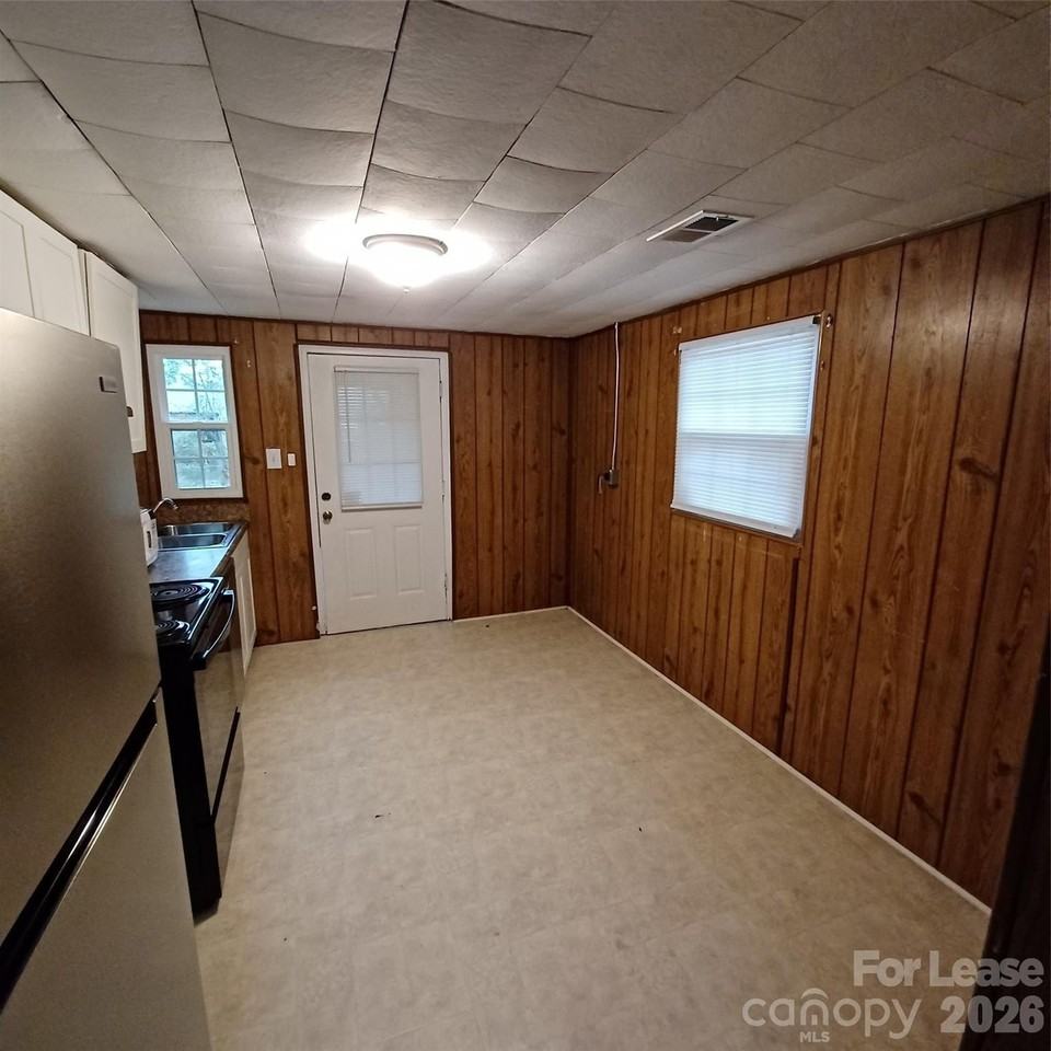 5611 Paw Creek Rd - Photo 2 of 10