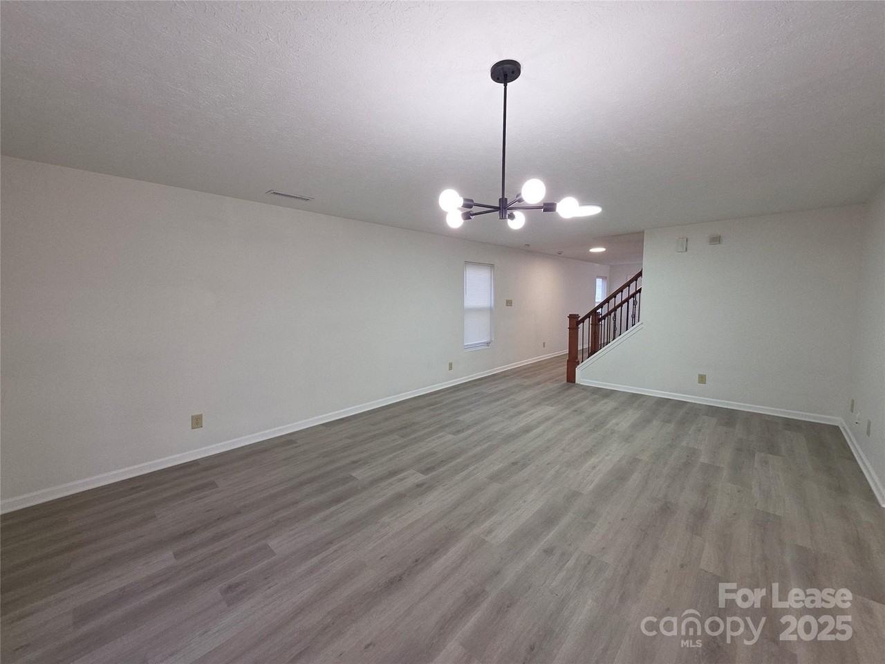 7014 Sycamore Grove Ct - Photo 7 of 24