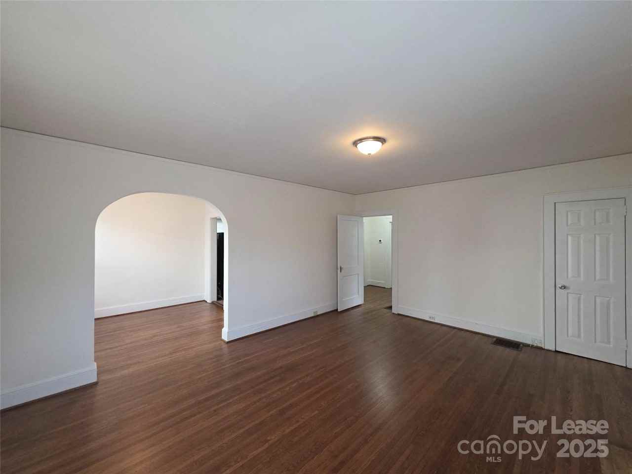 2409 Commonwealth Ave - Photo 5 of 22