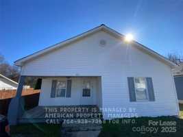 featured image of 303 Southern Es St