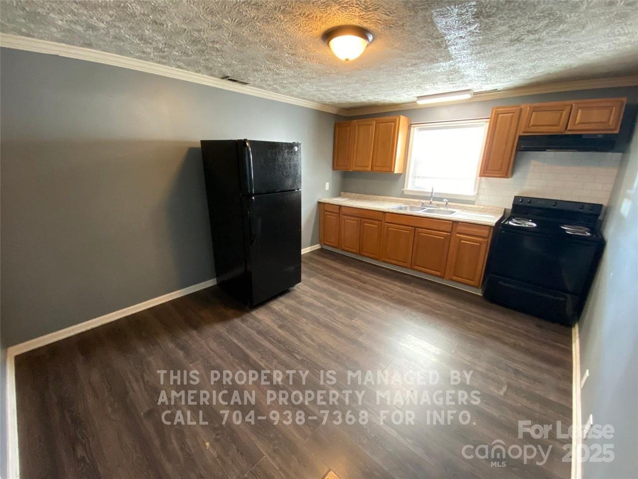 303 Southern Es St - Photo 5 of 12