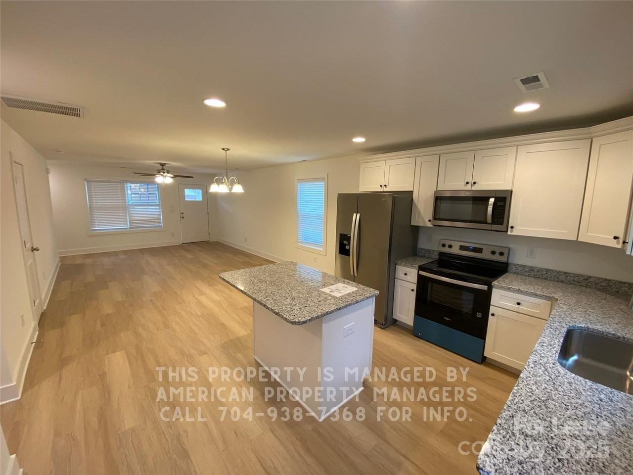 406 Vance Ave - Photo 4 of 12