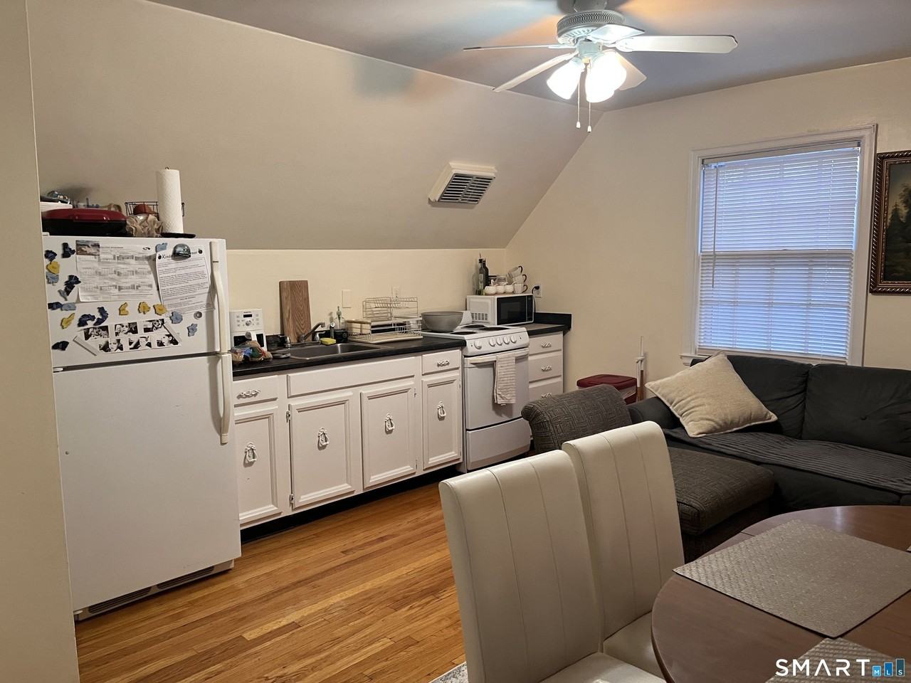 28 7th St - Photo 4 of 22