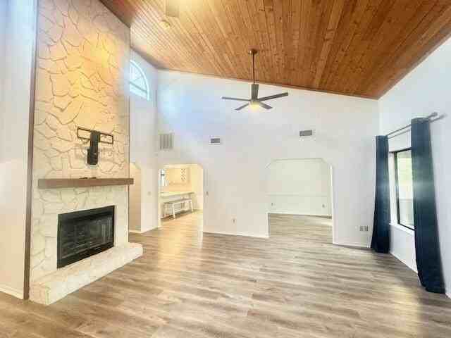 708 Caribbean Way - Photo 7 of 34