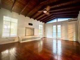 featured image of 913 Lobster Ln