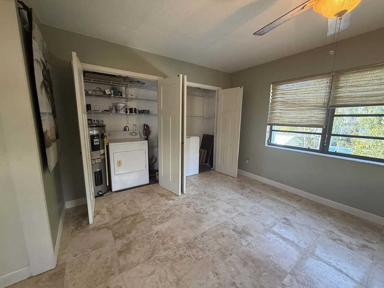 207 S Coconut Palm Blvd - Photo 6 of 13