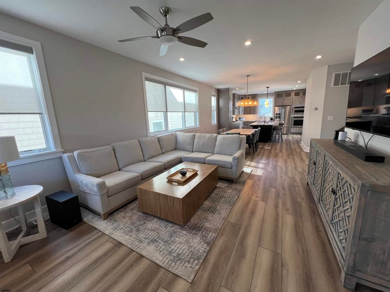 22 N Fredericksburg Ave - Photo 6 of 37