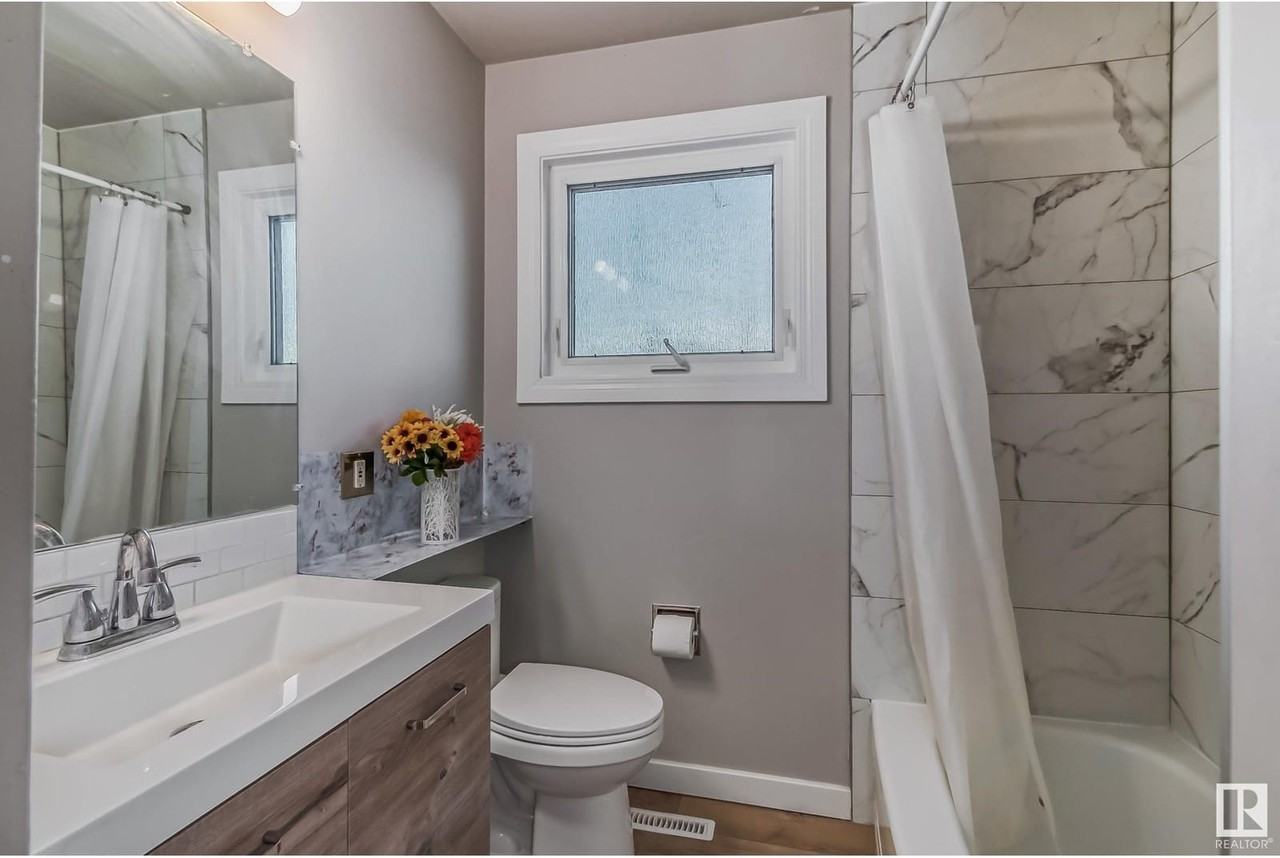 6124 137 Ave Nw #MAIN - Photo 3 of 11