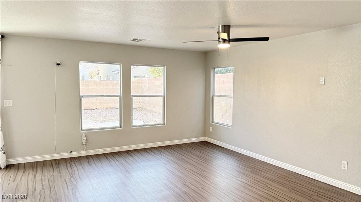 6383 Whispering Clouds Ct - Photo 4 of 28