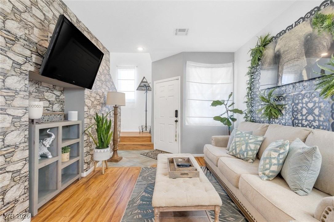 7551 Garden Village Ln - Photo 6 of 30