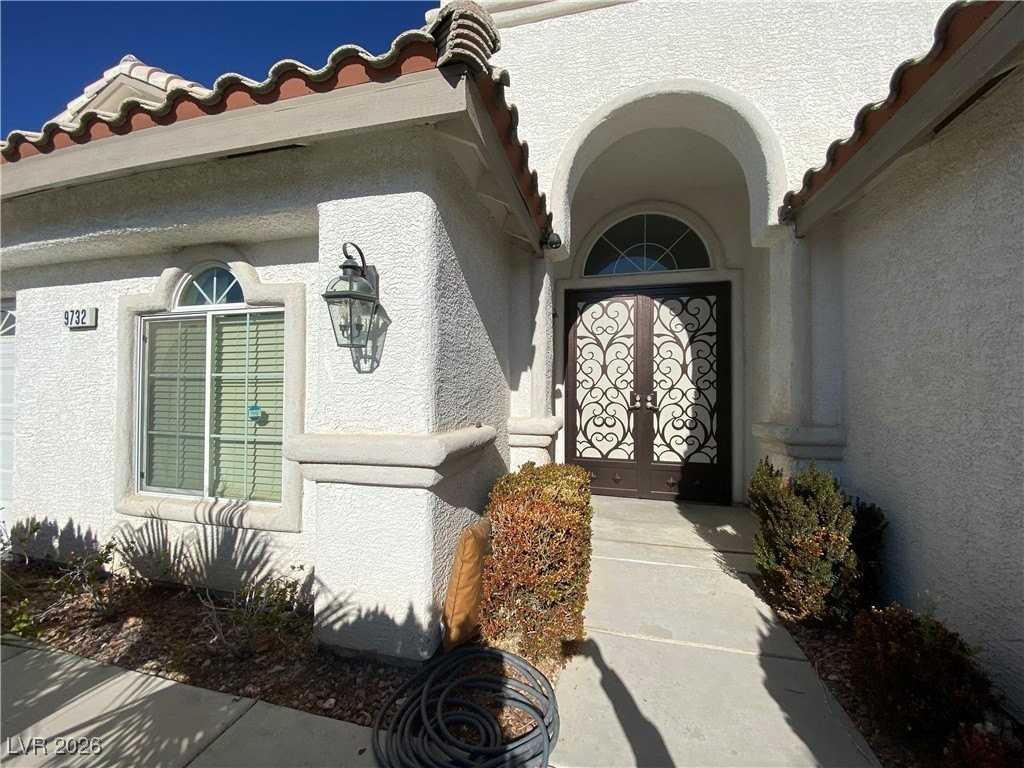 9732 Saint Claude Ave - Photo 4 of 35