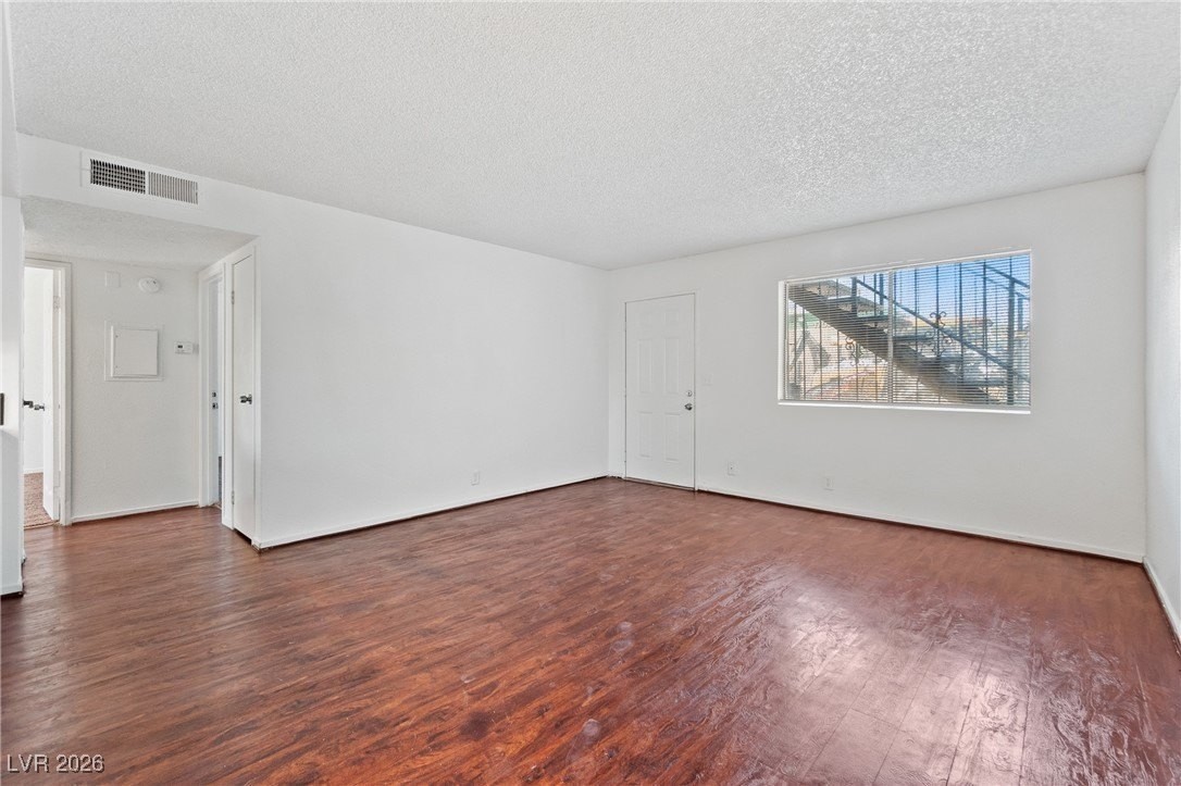 24 Rose Cir #B - Photo 4 of 14