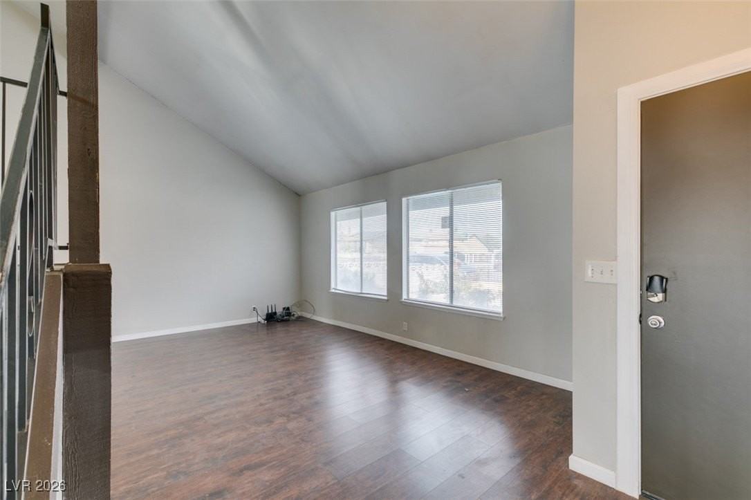 4523 Margarete Ave - Photo 7 of 45