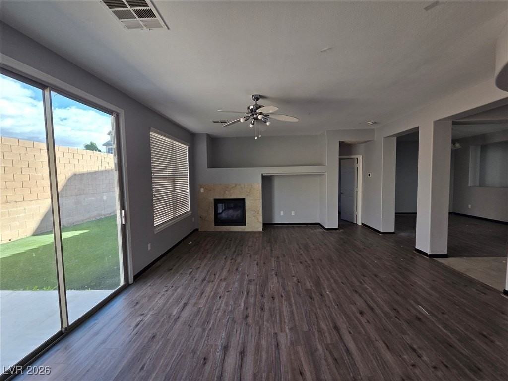 5642 Wedgefield St - Photo 5 of 12