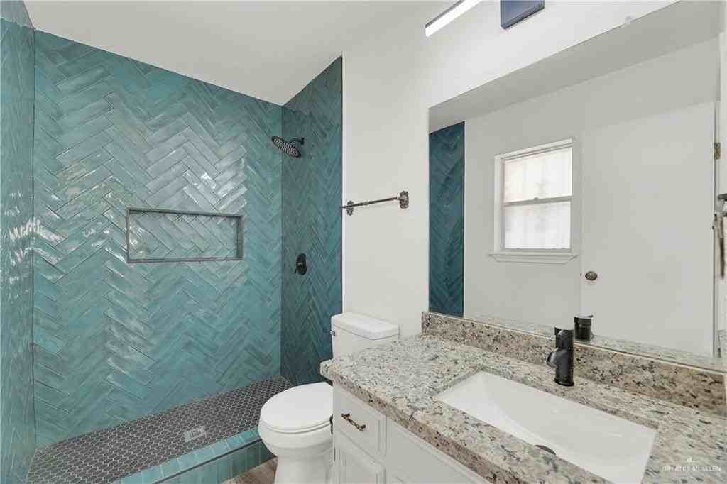 3207 N 20th St - Photo 6 of 14