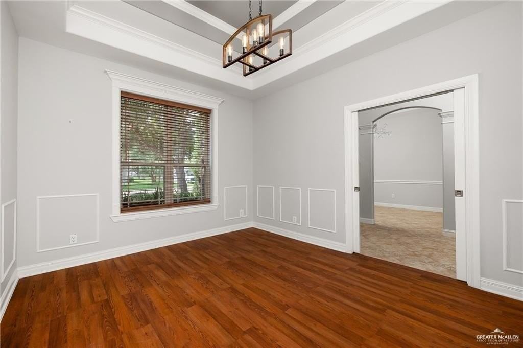 109 Palm Valley Cir - Photo 5 of 31