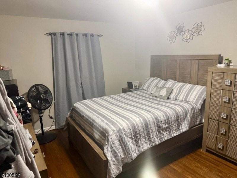 723 Thomas St #1L - Photo 2 of 7