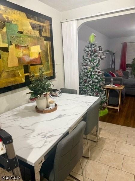 723 Thomas St #1L - Photo 3 of 7