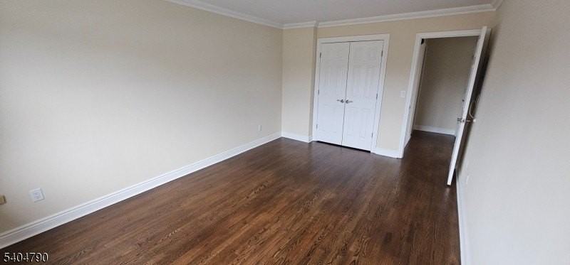 1240 Van Houten Ave - Photo 4 of 7