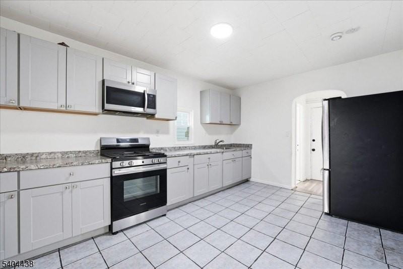 102 Highland Ave #2 - Photo 6 of 25