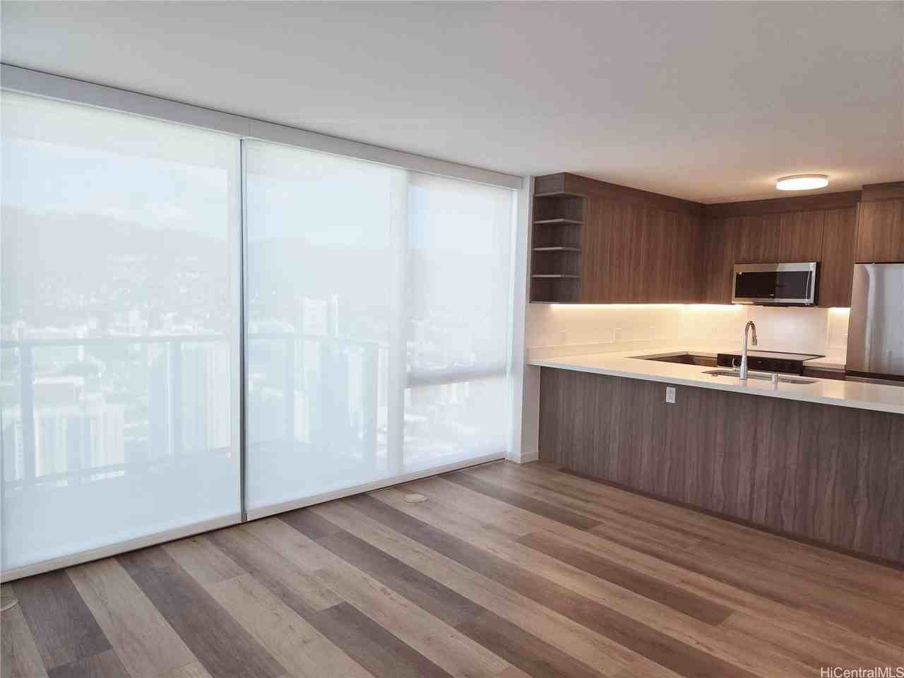 1500 Rycroft St Apt 4200r #4200R - Photo 3 of 25