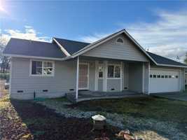 featured image of 19405 Mountain Mdw N