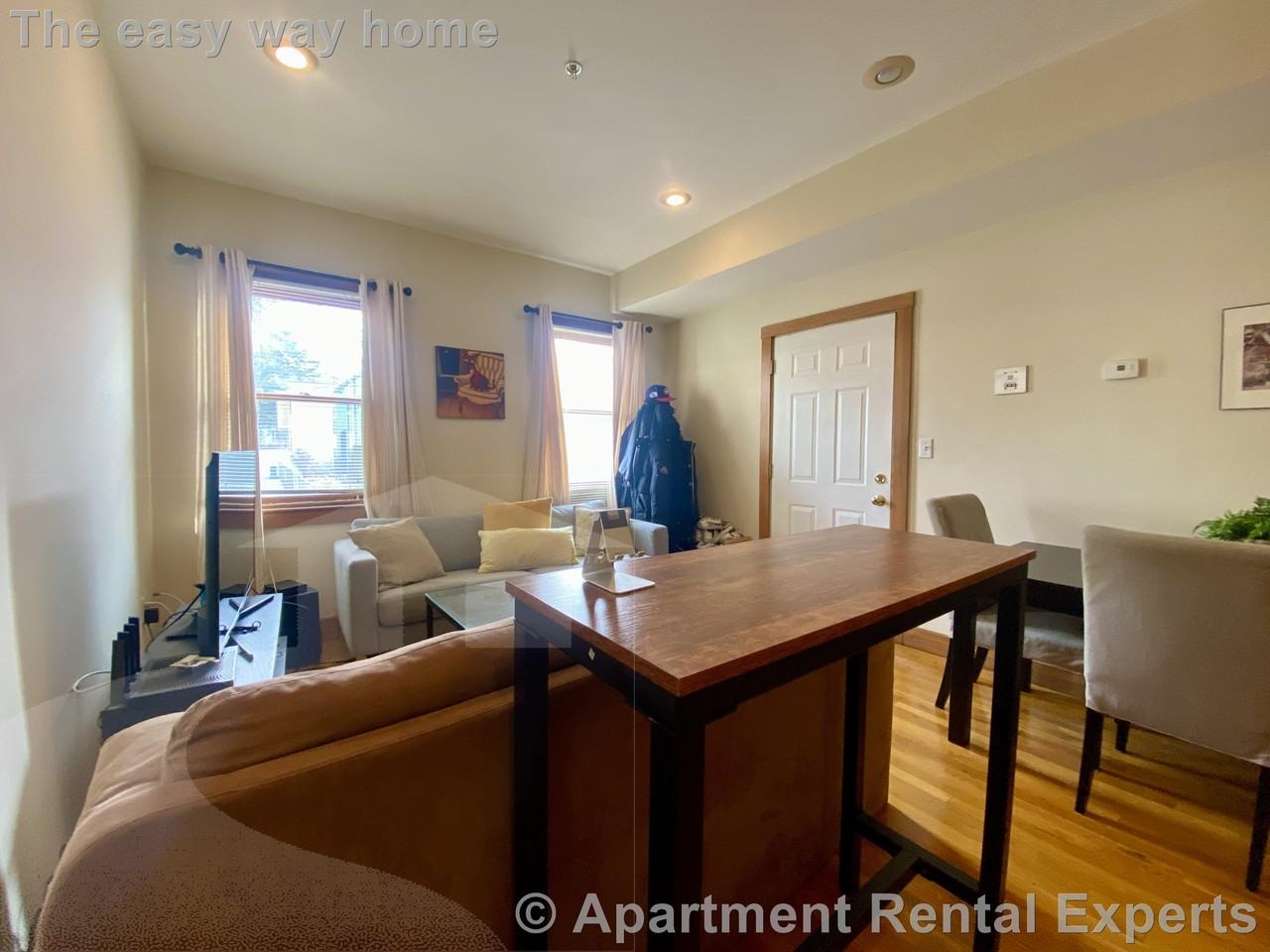 349 Columbia St #2 - Photo 6 of 20