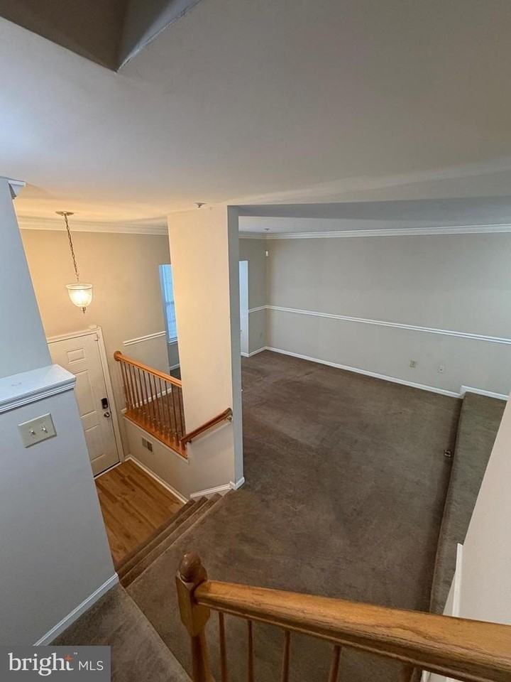 803 Faraway Ct - Photo 7 of 20