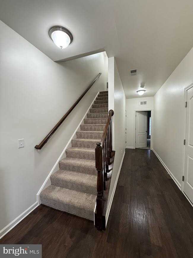 1308 Teagan Dr - Photo 4 of 21