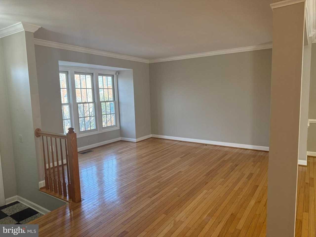 4029 Dogberry Ln - Photo 4 of 40