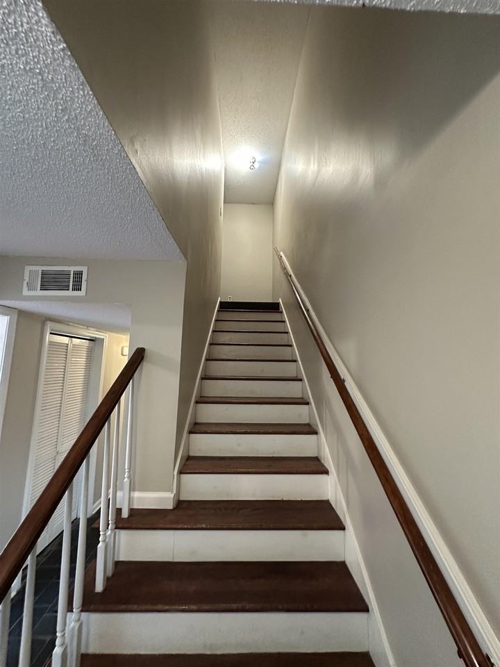 443 N Highland St #3 - Photo 4 of 23