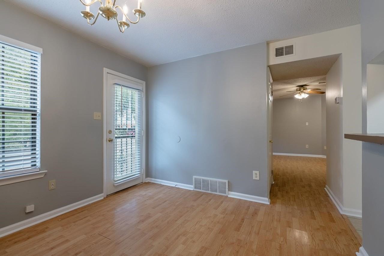 124 Barksdale Ct - Photo 7 of 21