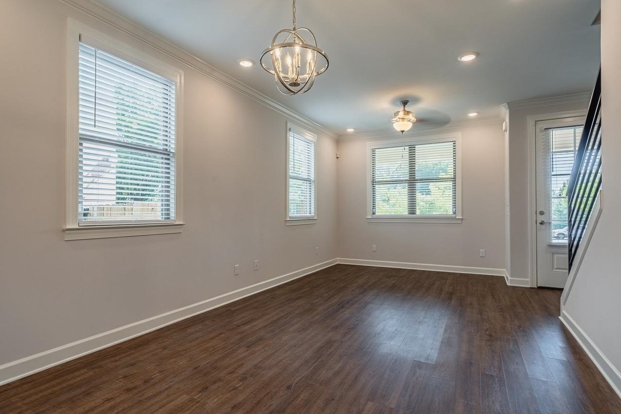 155 N Rembert St - Photo 7 of 16