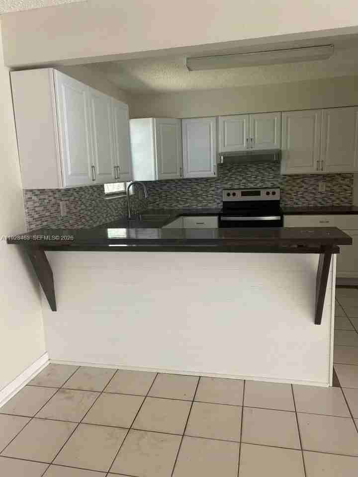 Cindy Cir Ne #A - Photo 4 of 13