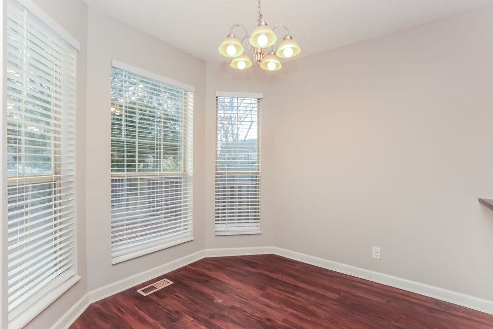 3708 Seasons Dr - Photo 7 of 17