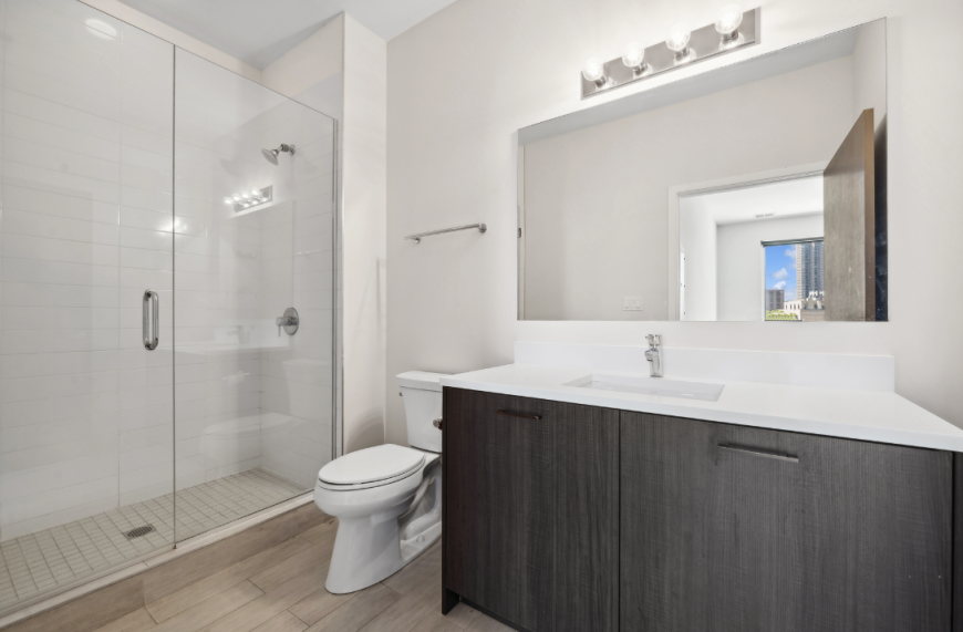 4027 N Broadway St - Photo 3 of 6