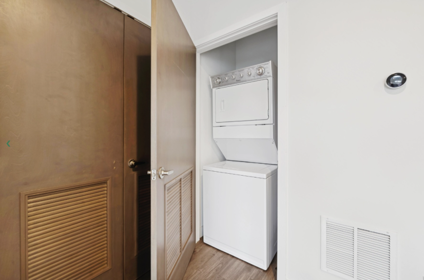 4027 N Broadway St - Photo 5 of 6