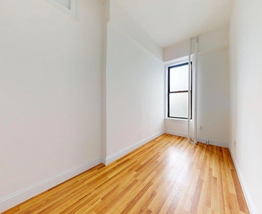 471 Central Park W - Photo 6 of 7